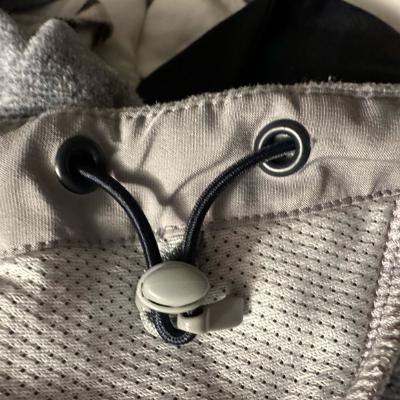 LAST CHANCE Mammut Yampa Advanced Women’s Hooded Jacket size Medium - Picture 4 of 6